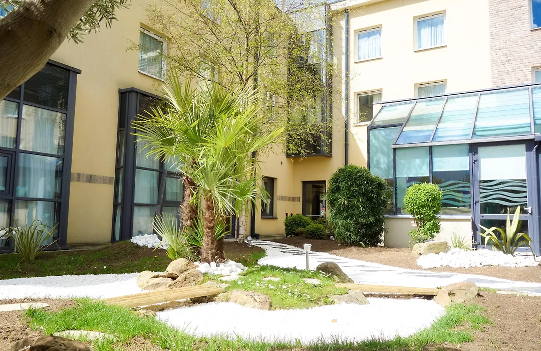 Best Western Plus Paris Roissy-1